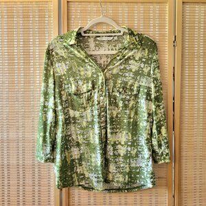 EMILY DANIELS Green Sparkle Stretchy Button-Front Blouse